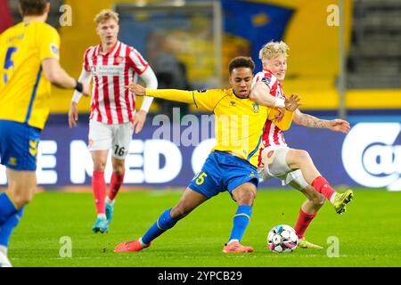 Broendby, Danemark. 29 novembre 2024. Broendby IF moeder AAB i Superligaen paa Broendby Stadion Fredag den 29. novembre 2024 crédit : Ritzau/Alamy Live News Banque D'Images