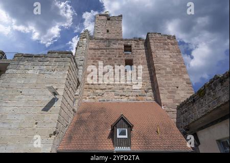 Ruines du château de Hilpoltstein, construit vers 1220 à 1230, Maria-Dorothea-Strasse 5, 7, Hiltpoltstein, moyenne Franconie, Bavière, Allemagne, Europe Banque D'Images