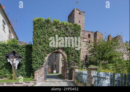 Ruines du château de Hilpoltstein, construit vers 1220 à 1230, Maria-Dorothea-Strasse 5, 7, Hiltpoltstein, moyenne Franconie, Bavière, Allemagne, Europe Banque D'Images