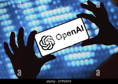 6 mars 2024, Brésil. Dans cette illustration photo, le logo OpenAI est affiché sur l'écran d'un smartphone Banque D'Images