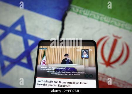 14 avril 2024, Brésil. Dans cette illustration photo, l’ayatollah Seyed Ali Khamenei, Guide suprême de l’Iran, apparaît parlant de la guerre entre IR Banque D'Images