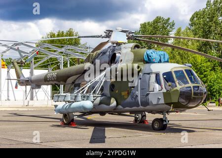 Armée de l'air tchèque Mil Mi-171 Hip hélicoptère militaire d'attaque et de transport. Beauvechain, Belgique - 20 mai 2015 Banque D'Images