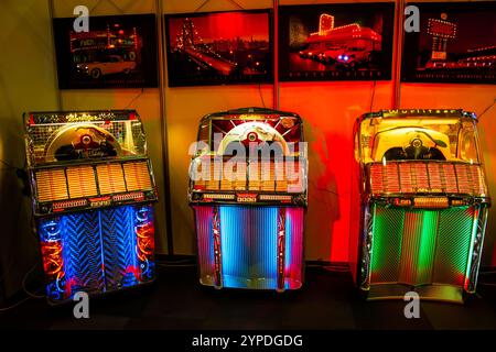 Divers juke-box de musique vintage Wurlitzer. Eindhoven, pays-Bas- 15 octobre 2011 Banque D'Images