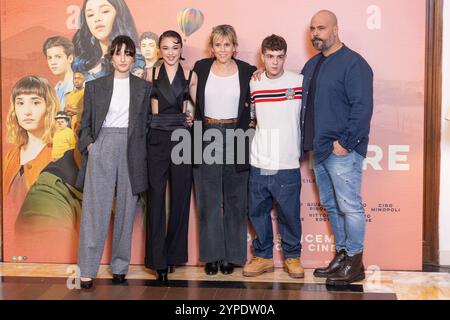 Rome, Italie. 29 novembre 2024. Les acteurs assistent à la photoconférence du film "critique" à l'hôtel Bernini à Rome (photo de Matteo Nardone/Pacific Press) (photo de Matteo Nardone/Pacific Press) crédit : Pacific Press Media production Corp./Alamy Live News Banque D'Images