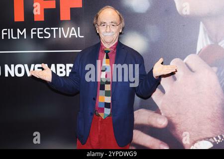 Turin, le photocall du film AmicheMai au 42ème Festival du film de Turin. Sur la photo : Maurizio Nichetti arrive au Media Center pour le tapis rouge du film Banque D'Images