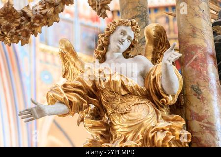 Europe, Allemagne, Poméranie, Mecklembourg-Poméranie occidentale, Stralsund. Hansestadt, intérieur de St Nicholas Kirche, église. Style Basilique du Nord de la France. CH Banque D'Images