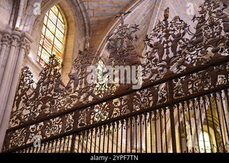 Paravent devant le maire de Capilla dans la cathédrale de Cuenca (Espagne) Banque D'Images