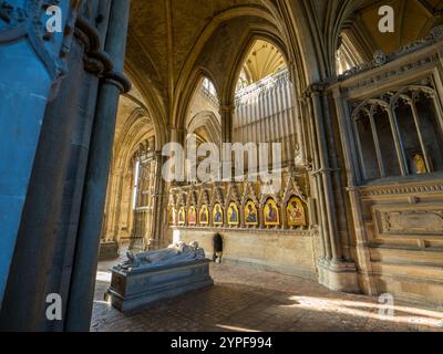 Le rétrochoir, avec icônes des saints, sanctuaire pour Saint Swithun, cathédrale de Winchester, Winchester, Angleterre, Royaume-Uni, GB. Banque D'Images