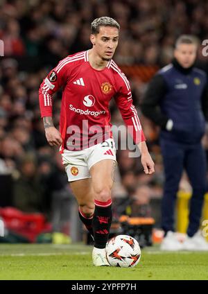 Manchester, Royaume-Uni. 28 novembre 2024. Antony de Manchester United lors du match de l'UEFA Europa League à Old Trafford, Manchester. Le crédit photo devrait se lire : Andrew Yates/Sportimage crédit : Sportimage Ltd/Alamy Live News Banque D'Images