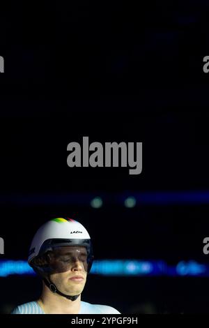 APELDOORN - Harry Lavreysen en action lors du premier sprint de l'UCI Track Champions League à Omnisport. C'était le troisième tour de la compétition de cyclisme sur piste. ANP IRIS VAN DEN BROEK crédit : ANP/Alamy Live News Banque D'Images