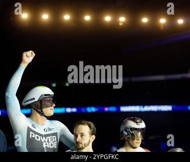 APELDOORN - Harry Lavreysen en action lors du premier sprint de l'UCI Track Champions League à Omnisport. C'était le troisième tour de la compétition de cyclisme sur piste. ANP IRIS VAN DEN BROEK crédit : ANP/Alamy Live News Banque D'Images