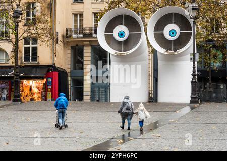 Une journée humide au Centre Pompidou à Paris. Banque D'Images