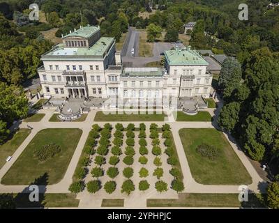 Villa Huegel, construite de 1870 à 1873 selon les idées de l'industriel de l'acier Alfred Krupp, a servi la famille Krupp comme une résidence de la plus haute St Banque D'Images