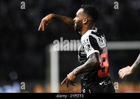 Rio, Brésil - novembre 30 2024 : Alex Teixeira joueur dans le match entre Vasco da Gama x Atletico-GO par le championnat brésilien, 36e tour à Maracan Banque D'Images