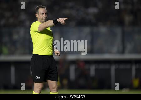 Rio de Janeiro, Brésil. 1er décembre 2024. RJ - RIO DE JANEIRO - 11/30/2024 - BRÉSIL A 2024, VASCO x ATLETICO-GO - arbitre Lucas Paulo Torezin lors du match entre Vasco et Atletico-GO au stade Sao Januario pour le championnat brésilien A 2024. Photo : Jorge Rodrigues/AGIF crédit : AGIF/Alamy Live News Banque D'Images