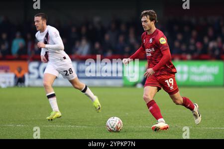 Jeremy Kelly de Crawley Town lors du match de 2e tour de la FA Cup entre Crawley Town et Lincoln City au Broadfield Stadium de Crawley. Banque D'Images