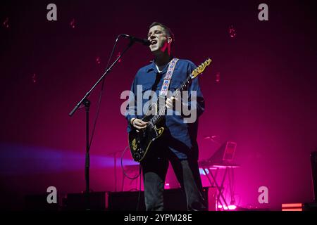 Londres, Royaume-Uni. 30 novembre 2024. LONDRES, ANGLETERRE - NOVEMBRE 30 : Leo Wyndham de "Palace" jouant à Eventim Apollo le 30 novembre 2024 à Londres, Angleterre. CAP/Mar © Mar/Capital Pictures crédit : Capital Pictures/Alamy Live News Banque D'Images