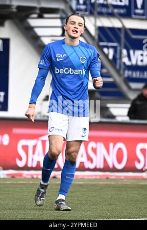 Sint Truiden, Belgique. 1er décembre 2024. Matte Smets de Genk photographié lors d'un match de football entre Sint-Truiden VV et KRC Genk, dimanche 01 décembre 2024 à Sint-Truiden, le jour 16 de la saison 2024-2025 de la première division du championnat belge 'Jupiler Pro League'. BELGA PHOTO MAARTEN STRAETEMANS crédit : Belga News Agency/Alamy Live News Banque D'Images