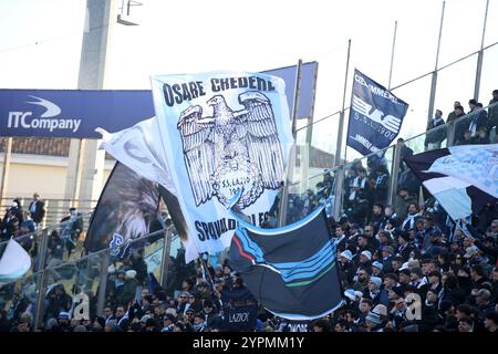 Parme, Italie. 1er décembre 2024. Le supporter du Lazio lors du match de football Serie A Enilive entre Parme et Lazio au stade Ennio Tardini de Parme, dimanche 1er décembre 2024. Sport - Football. (Photo de Gianni Santandrea/LaPresse) crédit : LaPresse/Alamy Live News Banque D'Images