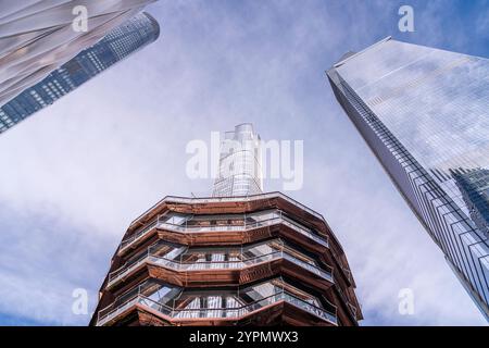 New York, New York, États-Unis – 26 octobre 2024 : le navire dans la section Hudson Yards de Manhattan à New York, New York, États-Unis. La structure en nid d'abeilles est une ma Banque D'Images