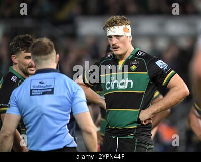 Northampton, Royaume-Uni. 29 novembre 2024. Alex Coles de Northampton en action lors du Gallagher Premiership Rugby match opposant les Northampton Saints à Gloucester Rugby au Cinch Stadium le 29 novembre 2024 à Londres, en Angleterre. Crédit : Gary Mitchell, GMP Media/Alamy Live News Banque D'Images