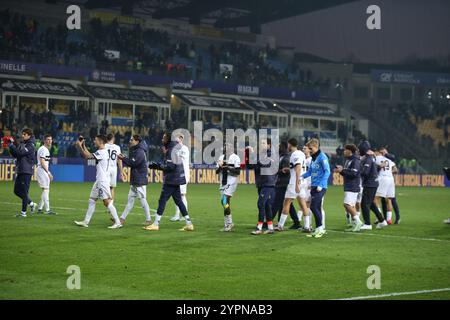 Parme, Italie. 1er décembre 2024. Dernier temps lors du match de football Serie A Enilive entre Parme et Lazio au stade Ennio Tardini de Parme, dimanche 1er décembre 2024. Sport - Football. (Photo de Gianni Santandrea/LaPresse) crédit : LaPresse/Alamy Live News Banque D'Images