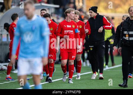 Malmoe, Suède. 1er décembre 2024. Daniel Gudjohnsen (32) de Malmoe FF vu à la pause du match de Svenska Cupen entre Torslanda IK et Malmoe FF aux Malmoe Idrottsplats à Malmoe. Crédit : Gonzales photo/Alamy Live News Banque D'Images