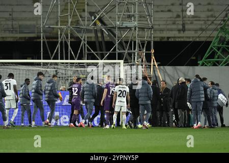 Firenze, Italie. 1er décembre 2024. Les joueurs quittent le terrain lors du match Serie A Enilive 2024/2025 entre Fiorentina et Inter - Serie A Enilive au stade Artemio franchi - Sport, Football - Florence, Italie - dimanche 1 décembre 2024 (photo Massimo Paolone/LaPresse) crédit : LaPresse/Alamy Live News Banque D'Images