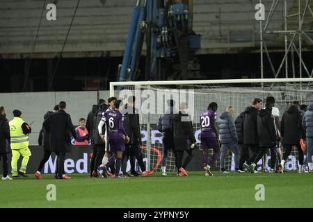 Firenze, Italie. 1er décembre 2024. Les joueurs quittent le terrain lors du match Serie A Enilive 2024/2025 entre Fiorentina et Inter - Serie A Enilive au stade Artemio franchi - Sport, Football - Florence, Italie - dimanche 1 décembre 2024 (photo Massimo Paolone/LaPresse) crédit : LaPresse/Alamy Live News Banque D'Images