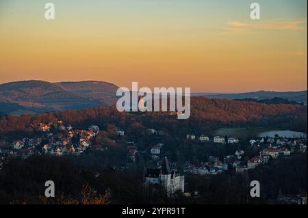 Vue sur Eisenach et le monument de la fraternité en Thuringe Banque D'Images