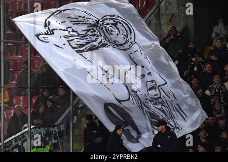 Lecce, Italie. 1er décembre 2024. Fans et supporters de la Juventus FC lors du match de Serie A Enilive entre l'US Lecce et la Juventus FC au stade via del Mare à Lecce, en Italie, dimanche 1er décembre 2024. (Crédit image : &#xa9 ; Giovanni Evangelista/LaPresse) crédit : LaPresse/Alamy Live News Banque D'Images