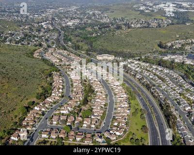 Vue aérienne du quartier de la classe moyenne supérieure avec de grandes villas autour de San Diego, Californie, États-Unis, Amérique du Nord Banque D'Images