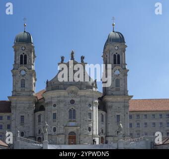 Le cloître historique d'Einsiedeln, en Suisse, est l'un des bâtiments célèbres du pays, l'Europe Banque D'Images