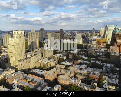 Vue aérienne du centre-ville de Brooklyn. New York. Brooklyn est le plus peuplé des cinq arrondissements de New York. Bâtiment traditionnel à Brooklyn Heights Banque D'Images