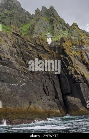 Skellig Michael Lower Lighthouse, Skellig Michael Island, Mainistir Fhionain (préparé Fionan?s Monastery), County Kerry, Irlande, Royaume-Uni, Europe Banque D'Images