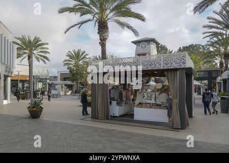 Centre commercial UTC Westfield à University Town Centre . Centre commercial extérieur avec chaînes de détaillants haut de gamme, un cinéma, des restaurants. La Jolla, S. Banque D'Images