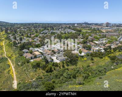 Vue aérienne sur les maisons et les condos à San Diego, Californie, États-Unis, Amérique du Nord Banque D'Images