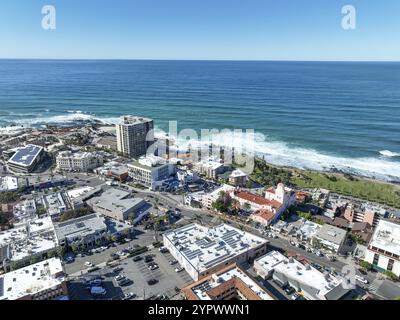 Vue aérienne des falaises et du littoral de la Jolla, San Diego, Californie, États-Unis, Amérique du Nord Banque D'Images