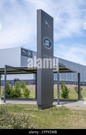 Nitra, Slovaquie, 13 mai 2024 : usine Jaguar Land Rover à Nitra. Site de production JLR. Slovaquie, Europe Banque D'Images