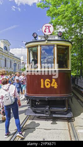 MOSCOU, RUSSIE, Jube 4, 2022 : une vieille voiture de tramway (construite en 1908) au Festival annuel du tramway de Moscou. Moscou, boulevard Chistoprudny Banque D'Images