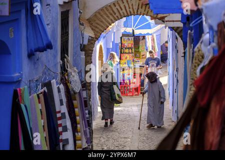 Rue commerçante, ville bleue, Chefchaouen, maroc, afrique maroc, afrique Banque D'Images