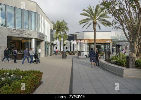 Centre commercial UTC Westfield à University Town Centre . Centre commercial extérieur avec chaînes de détaillants haut de gamme, un cinéma, des restaurants. La Jolla, S. Banque D'Images