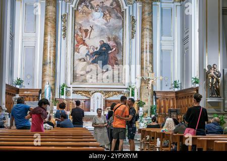 Civitavecchia Italie,Piazza Vittorio Emanuele II place,Cattedrale di San Francesco d'assise Cathédrale Saint François d'assise,Cathédrale catholique,historique c Banque D'Images