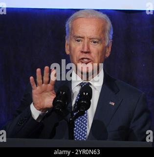 Manhattan, États-Unis d'Amérique. 09e juillet 2015. NEW YORK, NY - 09 JUILLET : le vice-président des États-Unis Joe Biden parle lors de la célébration de la liberté de se marier à Cipriani Wall Street le 9 juillet 2015 à New York personnes : le vice-président des États-Unis Joe Biden crédit : Storms Media Group/Alay Live News Banque D'Images