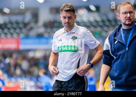 Lemgo, Deutschland. 1er décembre 2024. Christian Prokop (TSV Hannover-Burgdorf, entraîneur) GER, TBV Lemgo Lippe v. TSV Hannover-Burgdorf, Handball, 1. Bundesliga, 12 ans. Spieltag, Spielzeit 2024/2025, 01.12.2024 Foto : Eibner-Pressefoto/Jan Rollinger crédit : dpa/Alamy Live News Banque D'Images