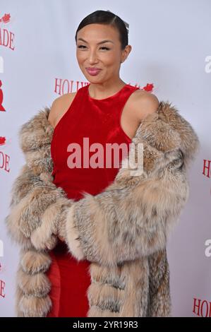 Hollywood, CA États-Unis - 1er décembre 2024 : Jeannie mai assiste à la 92e parade annuelle de Noël d'Hollywood. Banque D'Images