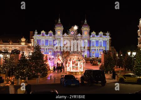 Monaco, Monaco. 1er janvier 2025. Décorations de Noël Monaco place du casino, décorations de Noël au Montecarlo place du casino Monaco (crédit/ crédit : Media Pictures/Alamy Live News Banque D'Images