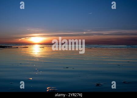 Sonnenuntergang AM 1. Avent 2024 im Ostseebad Wustrow, Fischland, Darß, Mecklenburg-Vorpommern Abendstimmung Ostsee *** coucher de soleil le 1 Avent 2024 dans la station balnéaire balte de Wustrow, Fischland, Darß, Mecklenburg-Vorpommern Evening Mood mer Baltique 20241201-DSC 8765 Banque D'Images