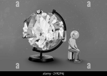 Photo créative maquette de collage 3D affiche de carte postale de la personne malheureuse bouleversée assis valise près du globe papier isolé sur fond de peinture Banque D'Images