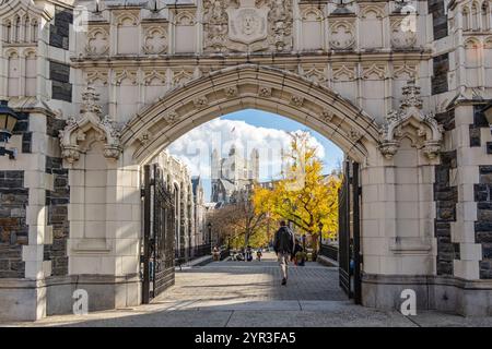 New York, NY, États-Unis-11 novembre 2024 : entrée au City College Campus sur le côté ouest supérieur de Manhattan. Banque D'Images